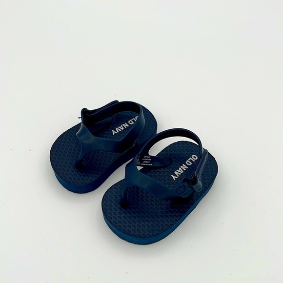 Old Navy Other - New! Old Navy navy blue thong toe baby flip flops with ankle strap size 2